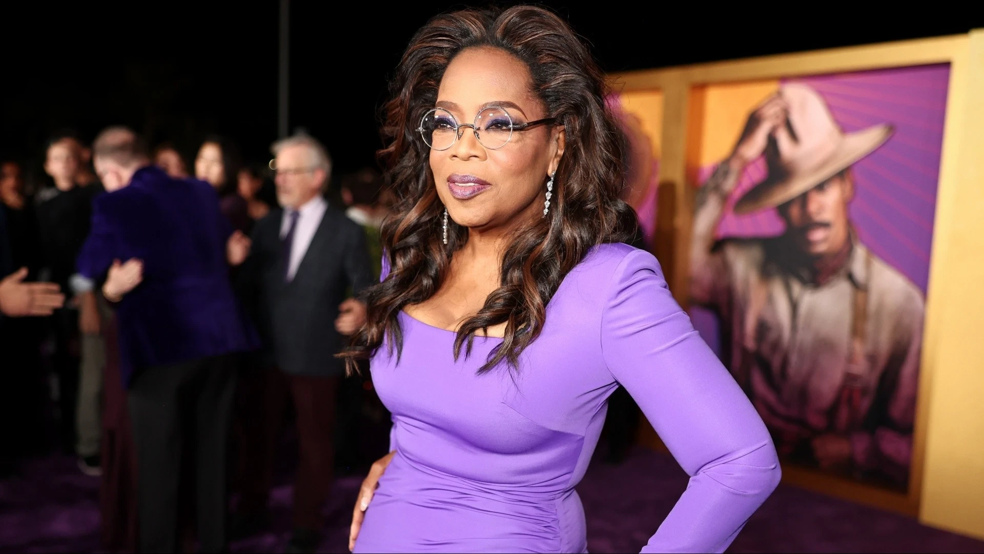 Fans ALARMED After Oprah Looks Unrecognizable at Paris Fashion Week With Dramatic 50 Pound Weight Loss