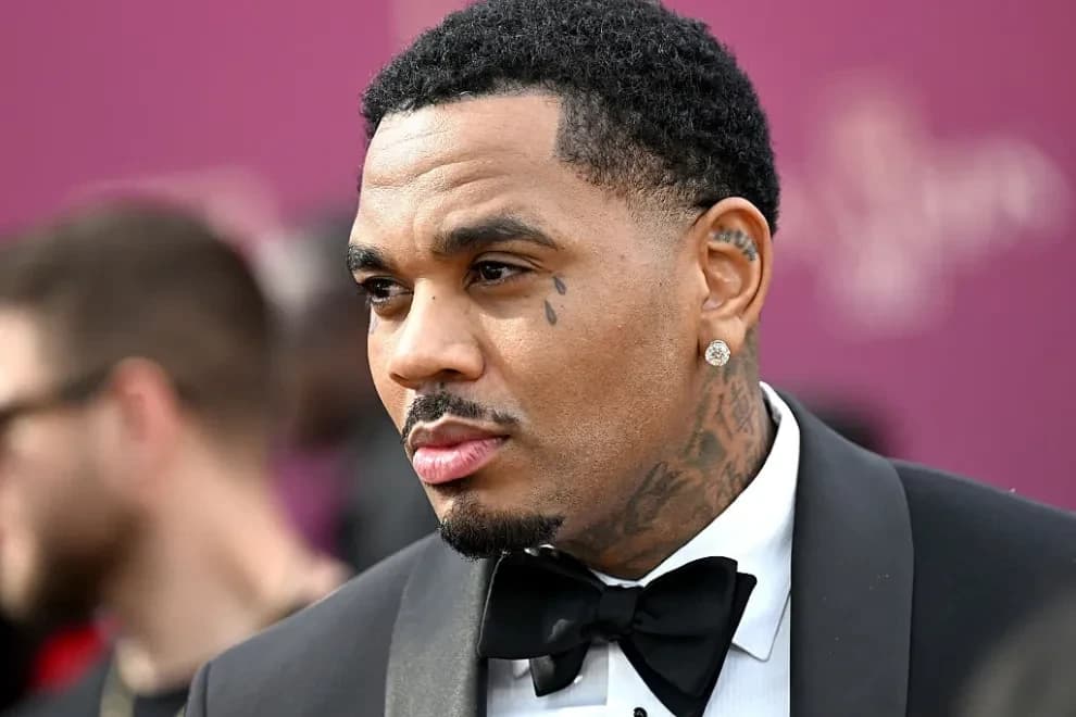 Kevin Gates Pushes Away Woman Who Runs Up On Him For Photo