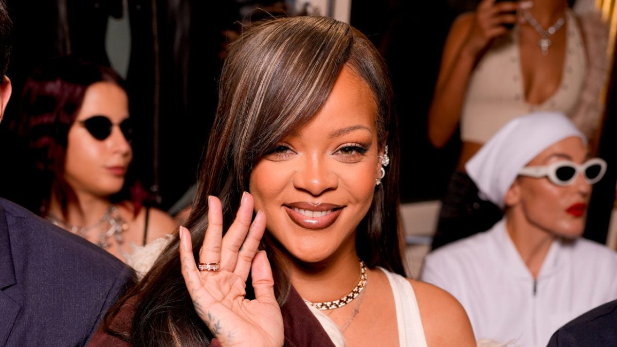 Rihanna Flashes Panties And Flaunts New Hairstyle