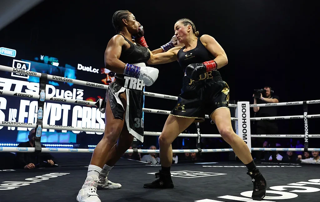 Pepa's Daughter Egypt Criss Gets Knocked Out By Olympic Boxer Jade Jones In Her Boxing Debut