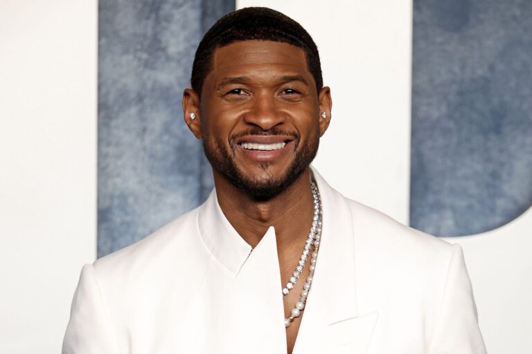 Usher Fan Steal the Mic & Perform ‘There Goes My Baby’ at Hi …